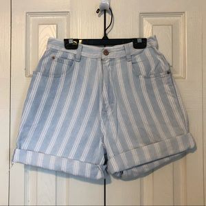 Striped Mom-fit shorts